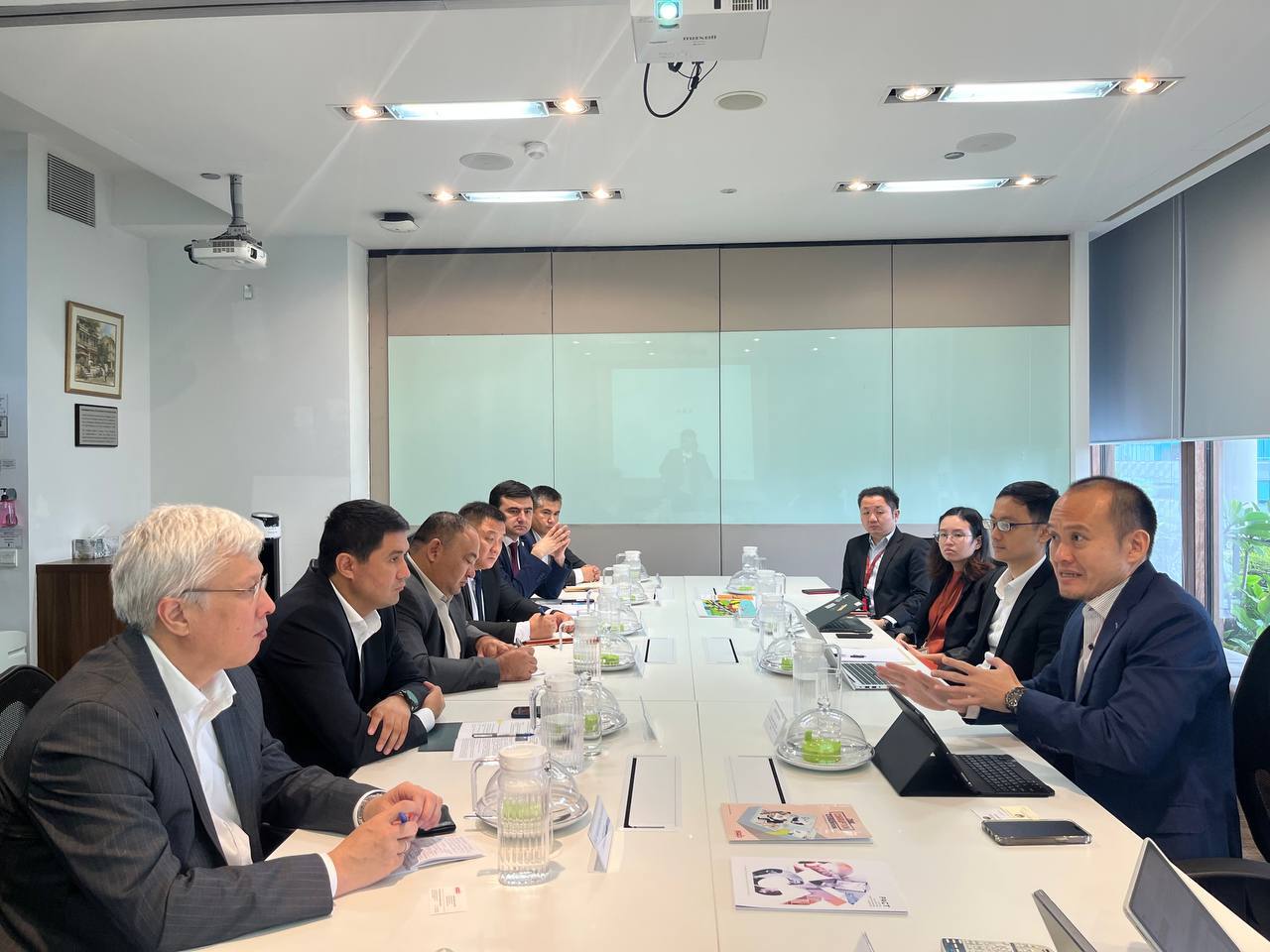 Коррупцияга қарши курашиш бўйича Сингапур билан ҳамкорлик қилинади